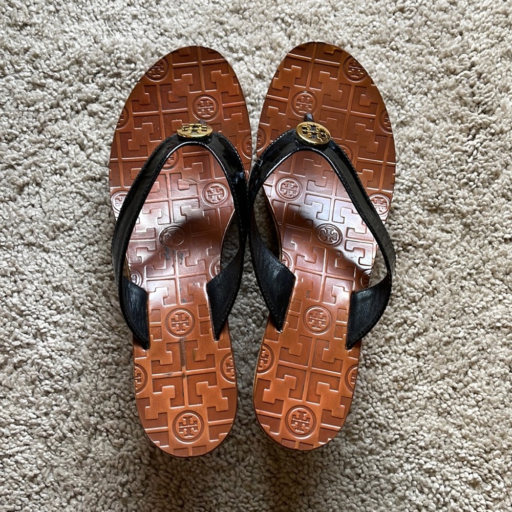 Tory Burch black/ cork wedge flip flop size 10